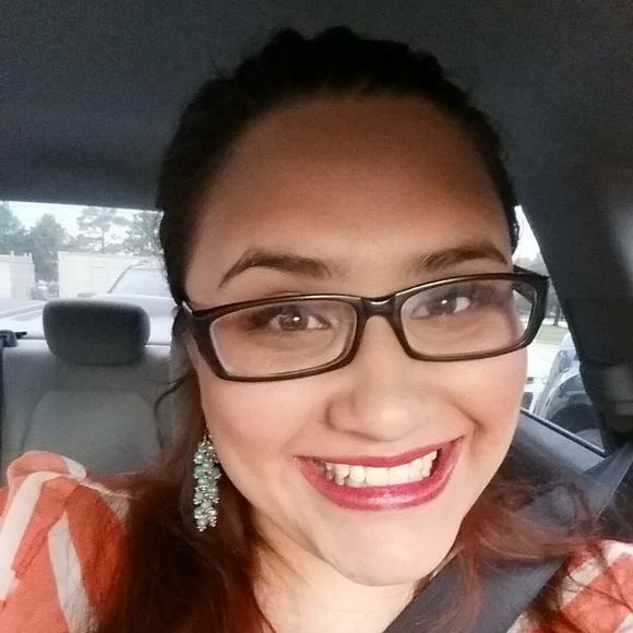 Meet your Posher, Edith - Picture 1 of 1